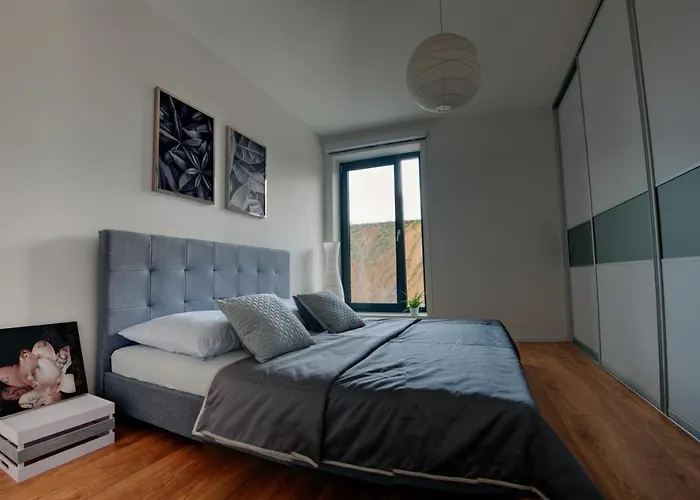 Apartman Kmetova So Sukromnym Parkovanim Zdarma, 5 Min Peso Do Centra